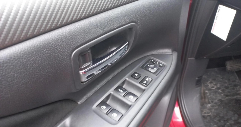 Mitsubishi Outlander cena 67900 przebieg: 143772, rok produkcji 2016 z Dobra małe 379